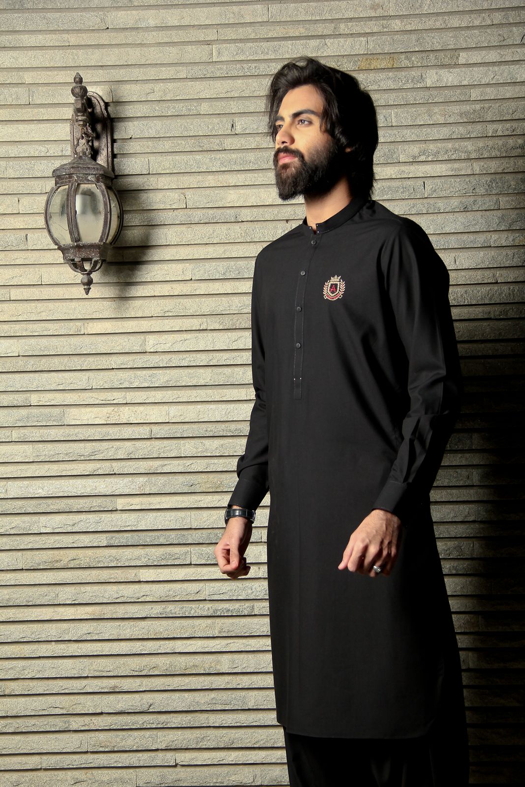 REFINED BLACK KAMEEZ SHALWAR