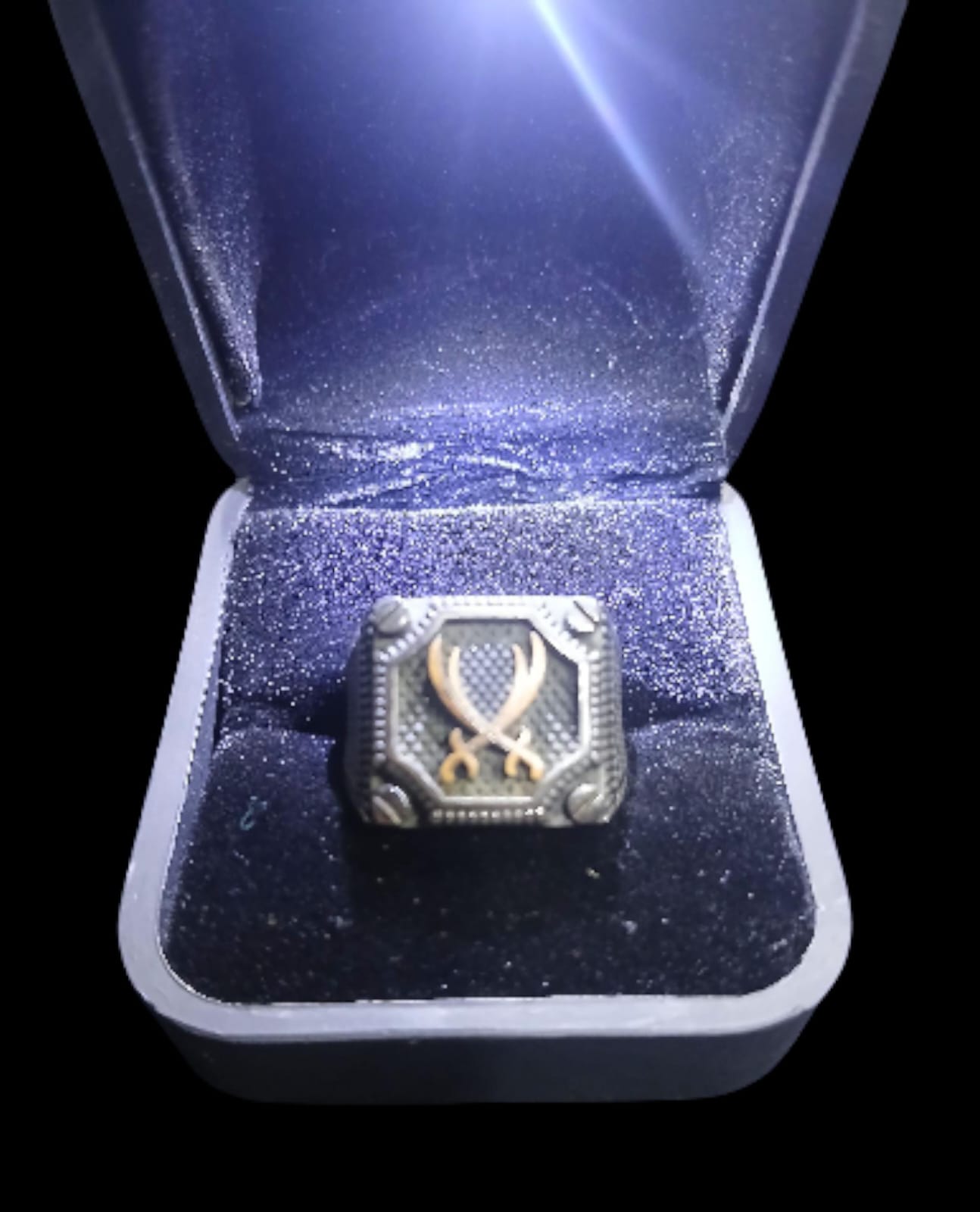 GUNMETAL CROSSED SWORDS EMBLEM RING