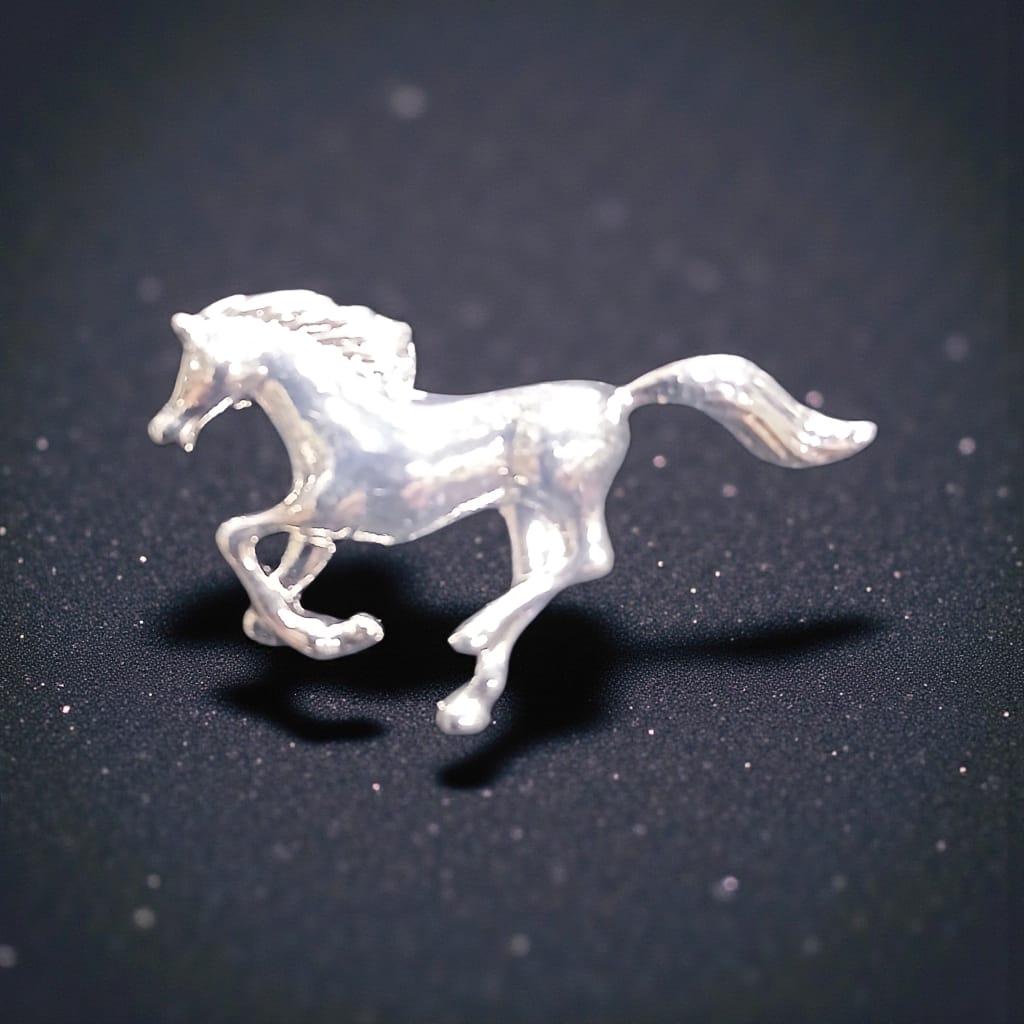 SILVER HORSE BROOCH PIN