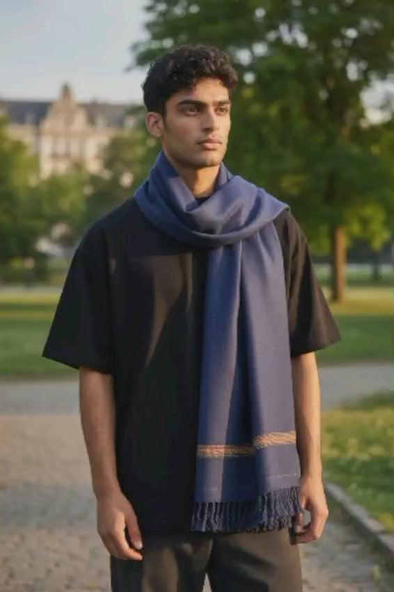 NAVY BLUE WOOL SHAWL