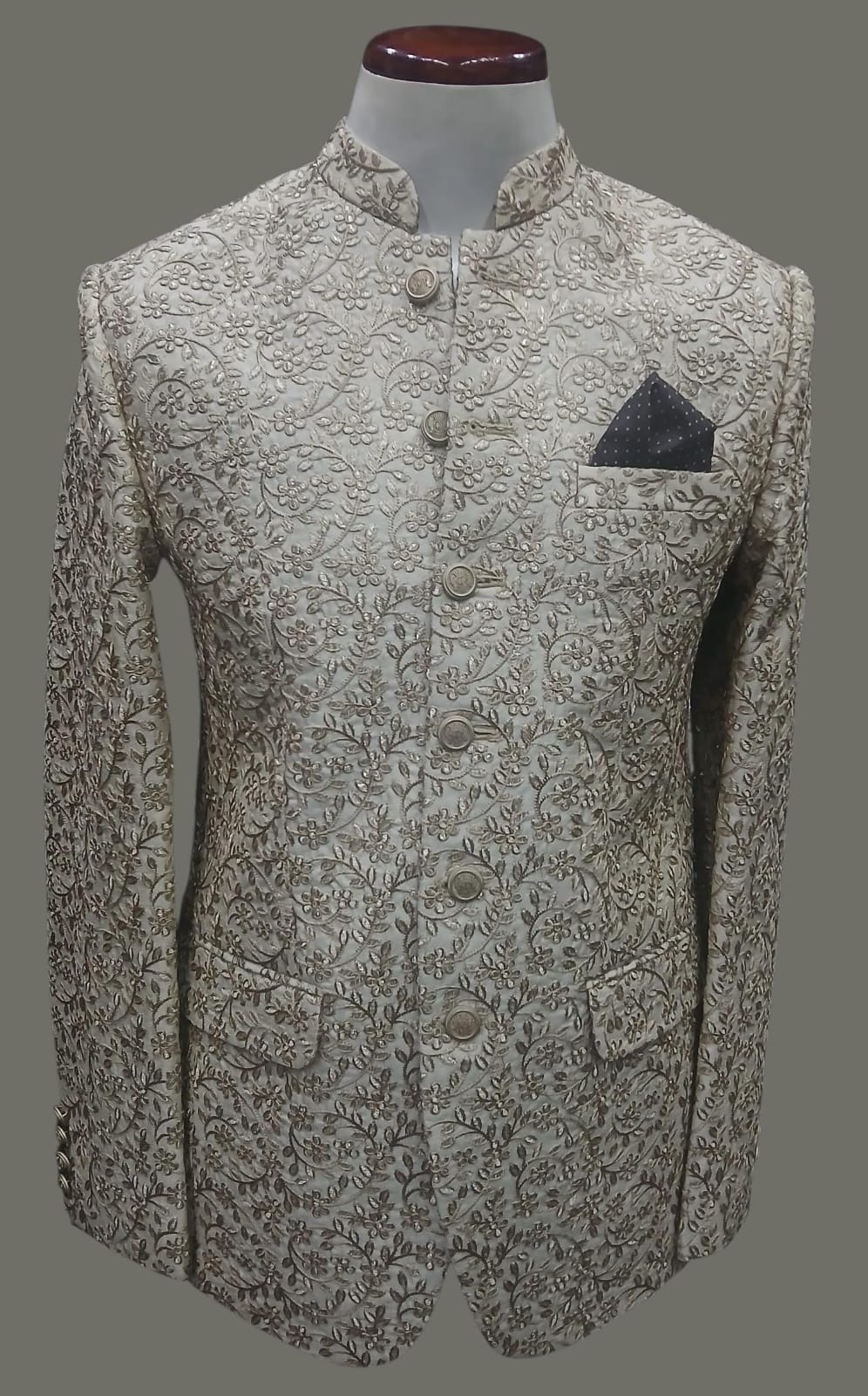 IVORY ROYAL FLORAL PRINCECOAT